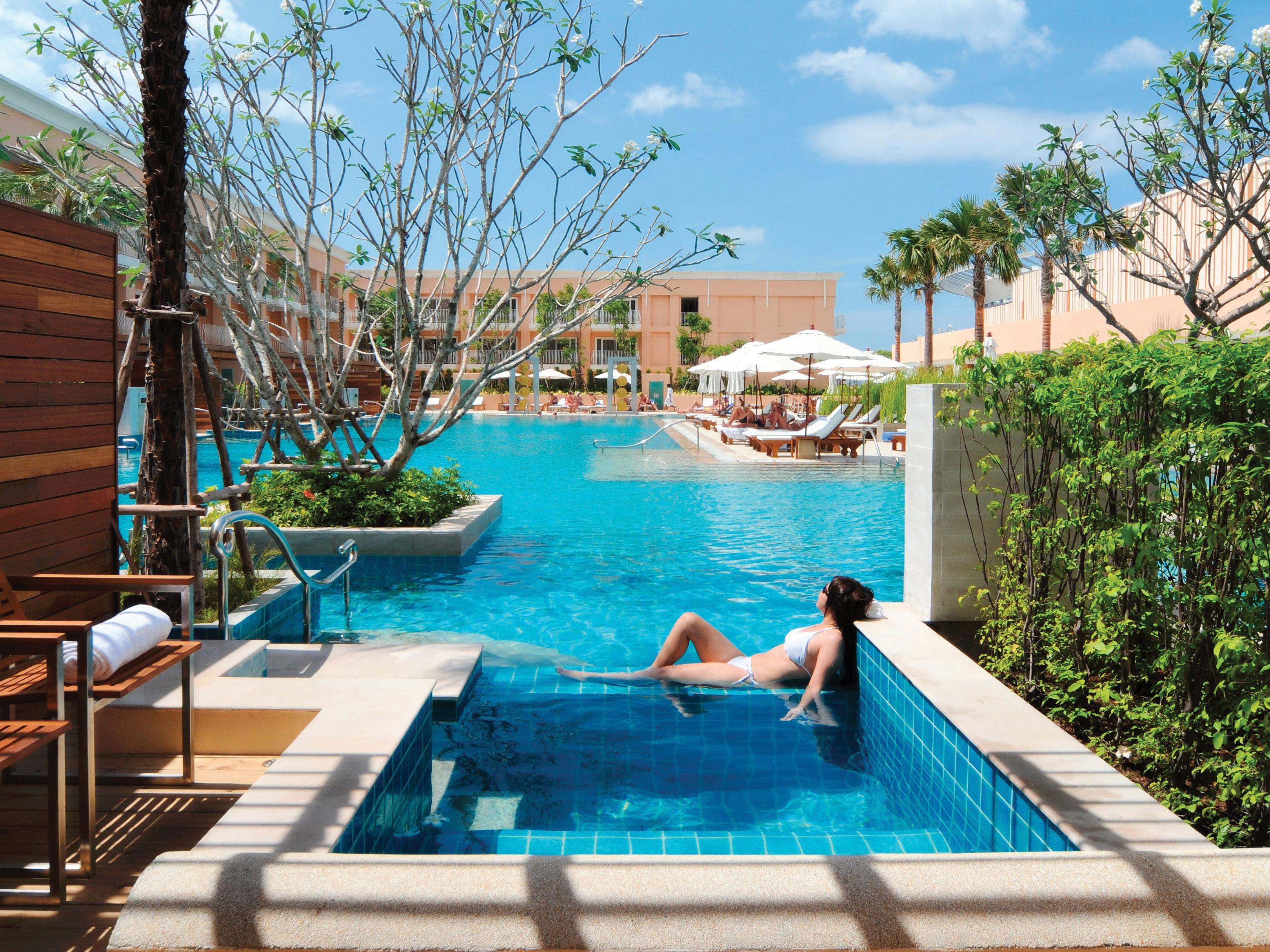 M Social Hotel Phuket Patong Экстерьер фото